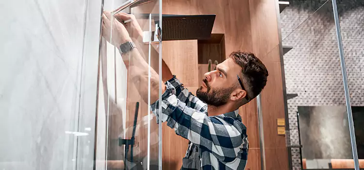 Replace Shower Doors with Frameless Inkster